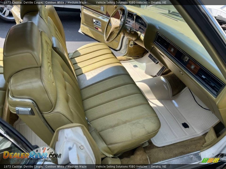 Front Seat of 1973 Cadillac DeVille Coupe Photo #5