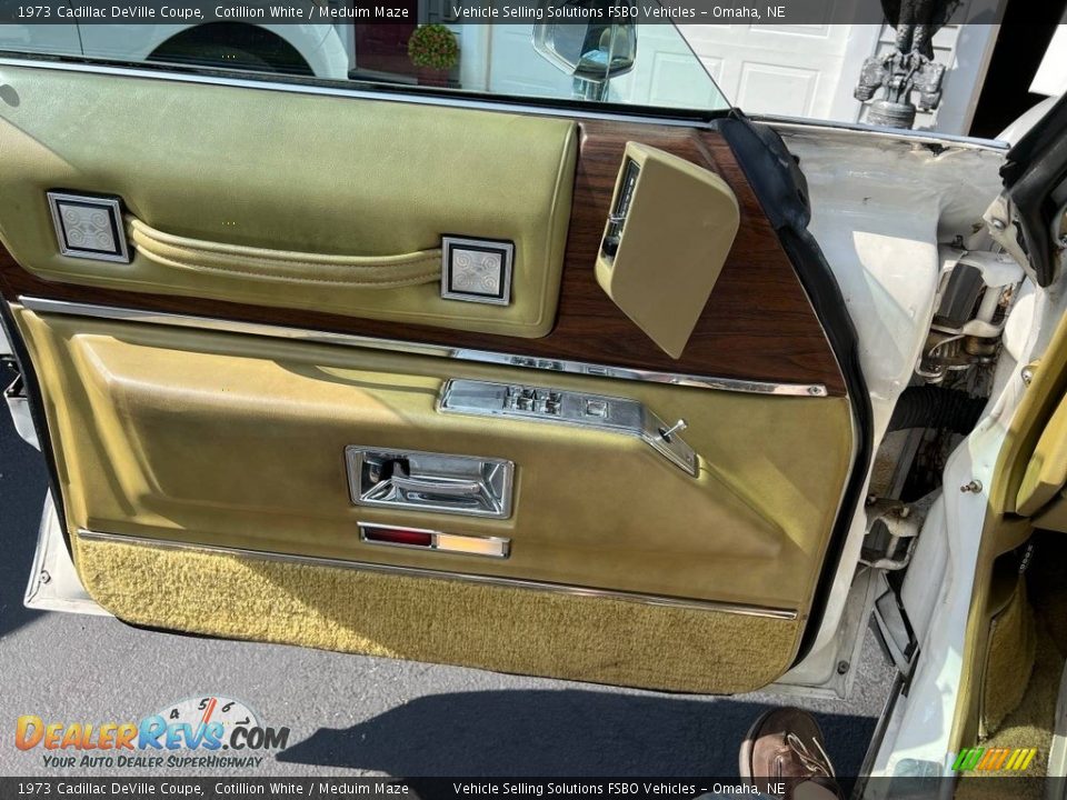 Door Panel of 1973 Cadillac DeVille Coupe Photo #10