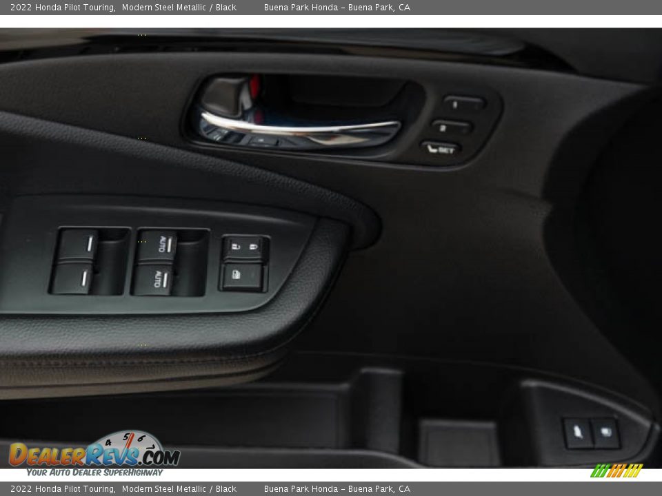 Door Panel of 2022 Honda Pilot Touring Photo #34