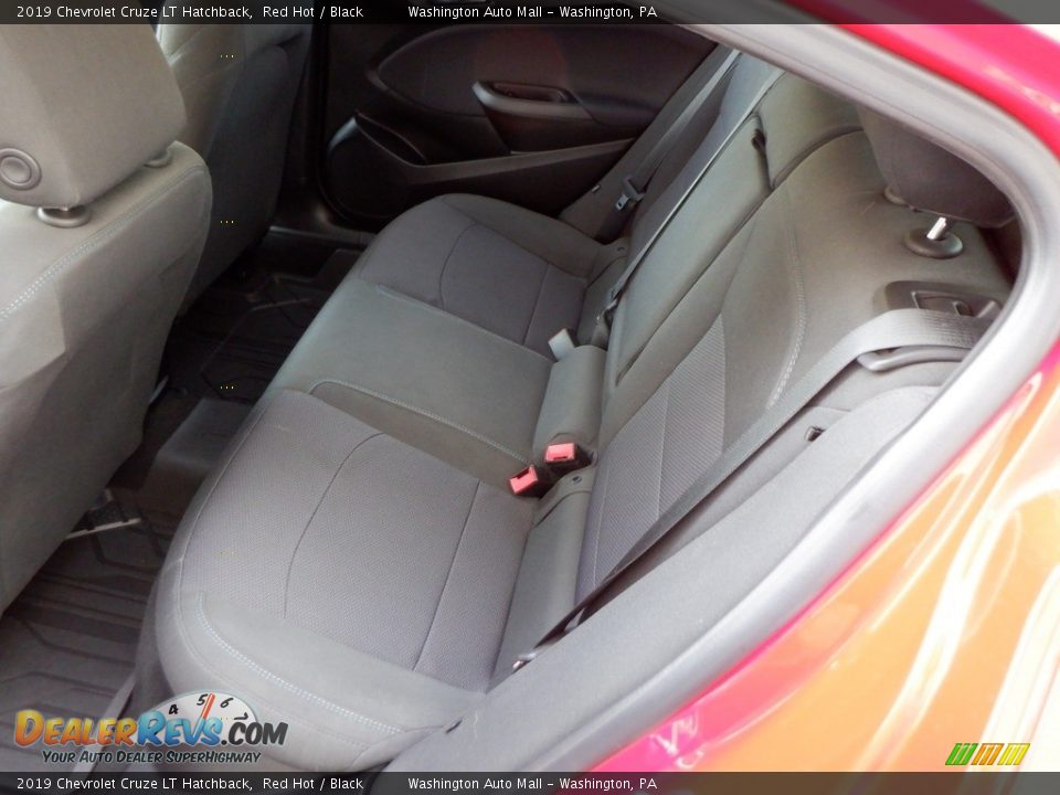Rear Seat of 2019 Chevrolet Cruze LT Hatchback Photo #32