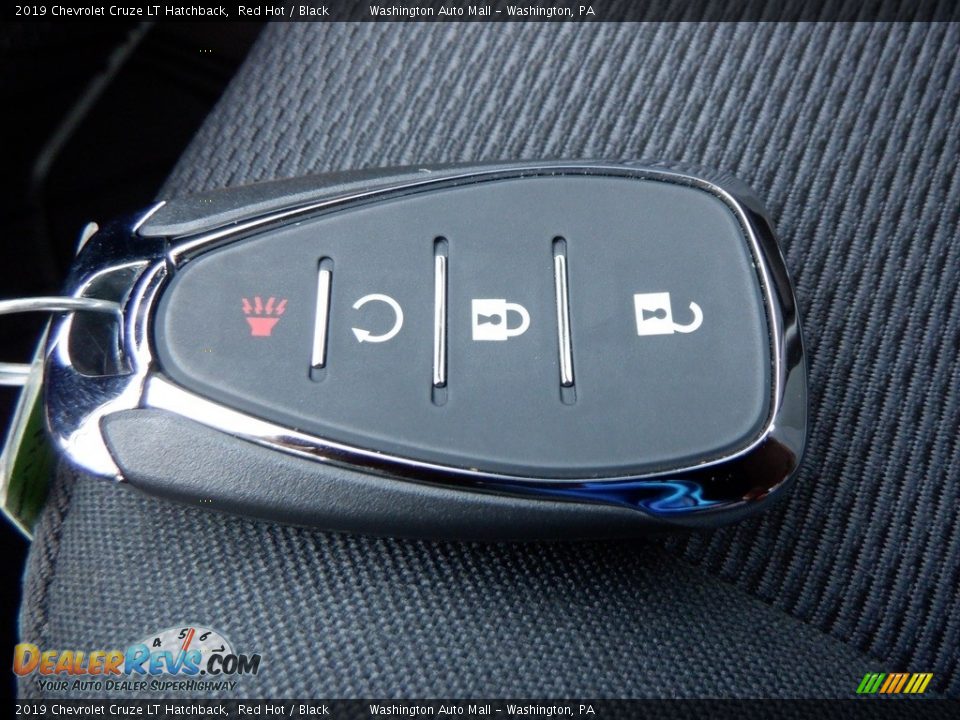 Keys of 2019 Chevrolet Cruze LT Hatchback Photo #35