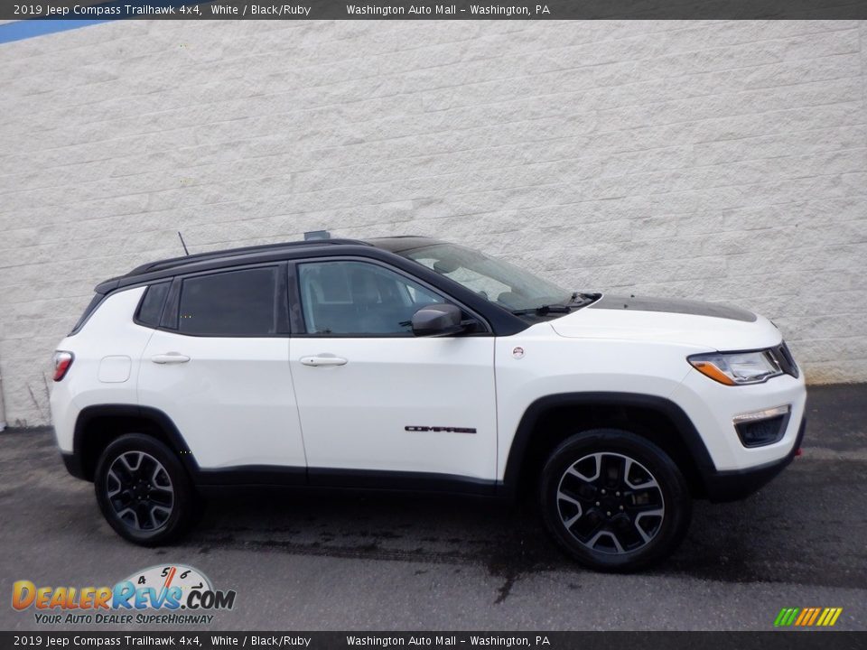 2019 Jeep Compass Trailhawk 4x4 White / Black/Ruby Photo #2