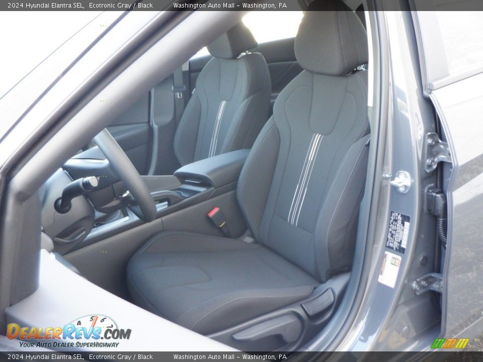 2024 Hyundai Elantra SEL Ecotronic Gray / Black Photo #9
