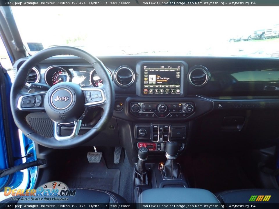 Dashboard of 2022 Jeep Wrangler Unlimited Rubicon 392 4x4 Photo #13
