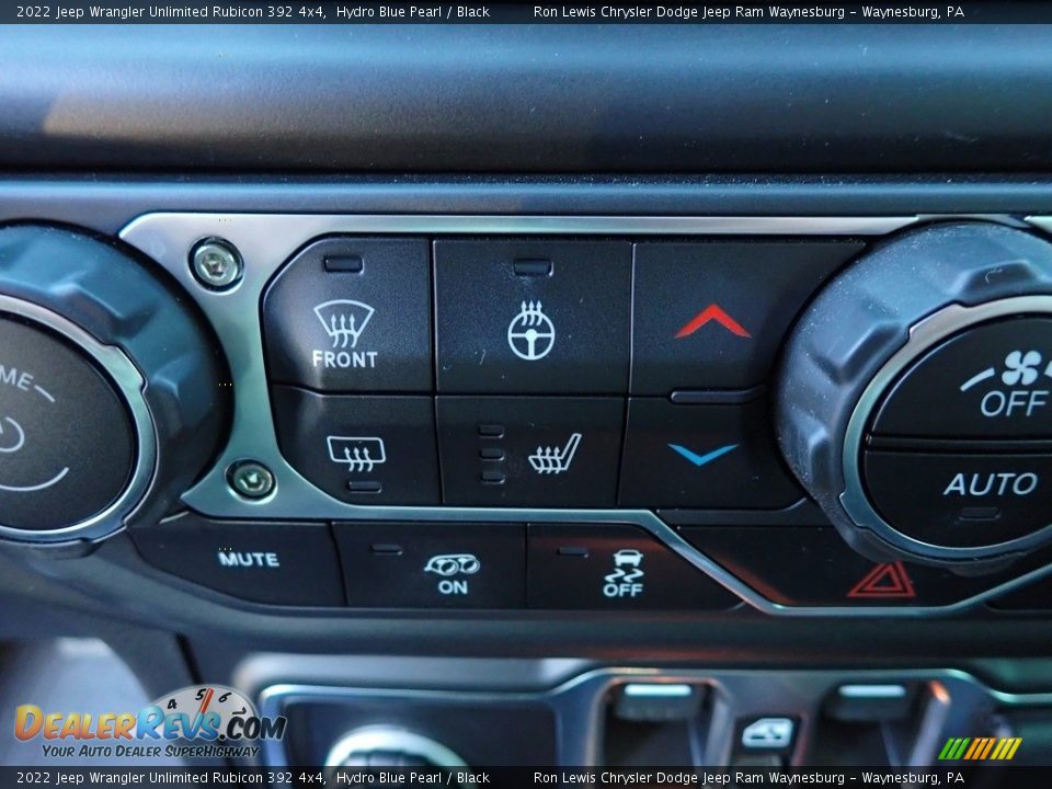 Controls of 2022 Jeep Wrangler Unlimited Rubicon 392 4x4 Photo #16