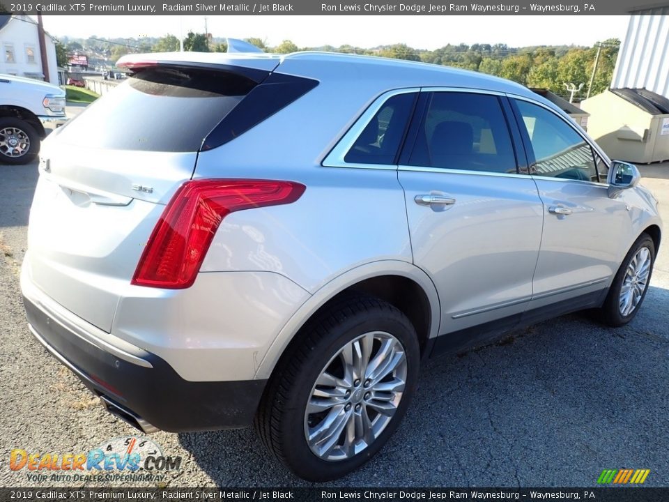 2019 Cadillac XT5 Premium Luxury Radiant Silver Metallic / Jet Black Photo #3