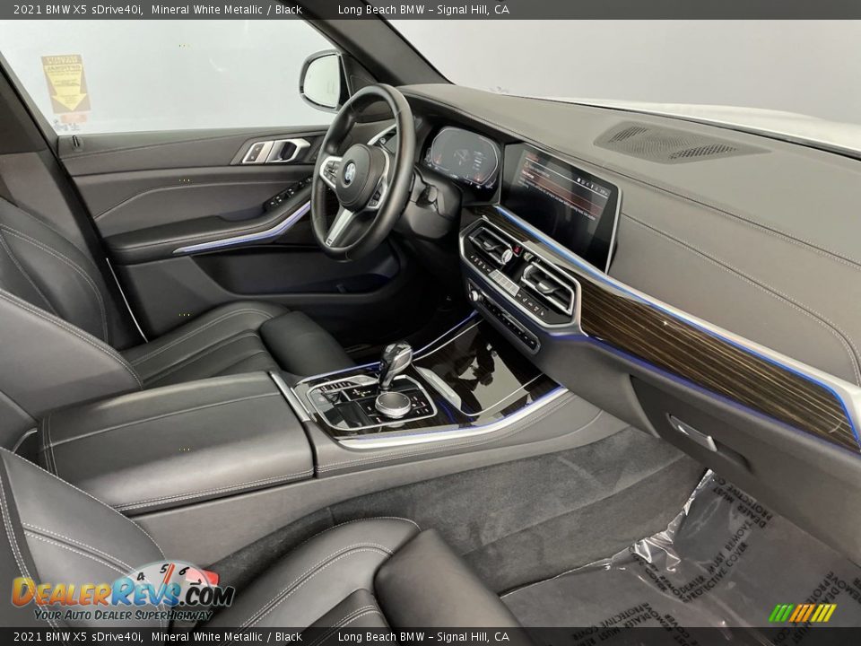 2021 BMW X5 sDrive40i Mineral White Metallic / Black Photo #32