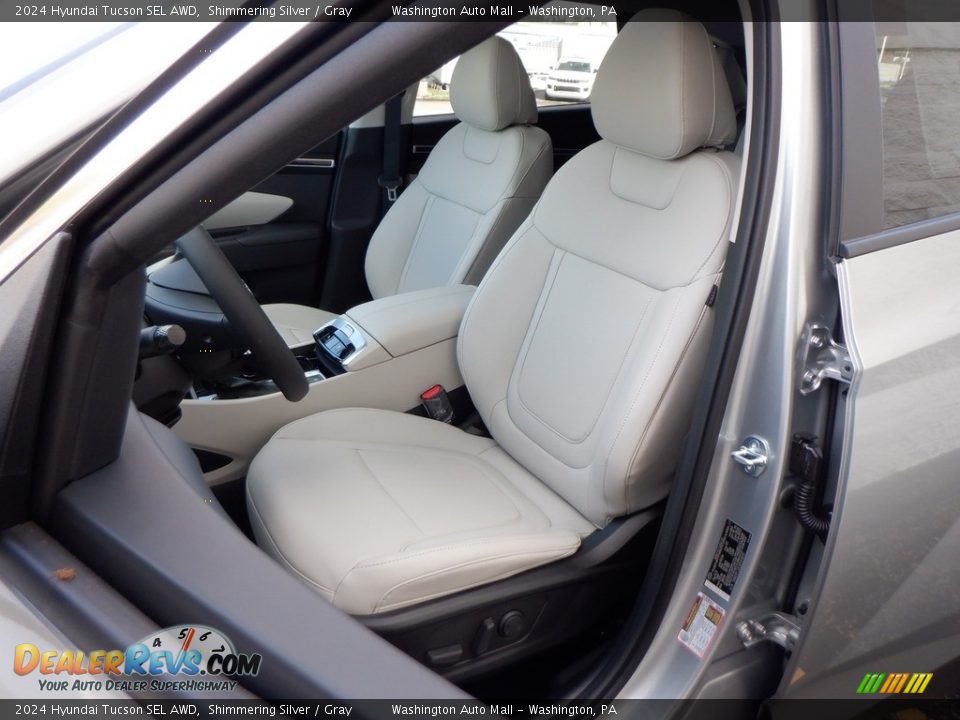 Front Seat of 2024 Hyundai Tucson SEL AWD Photo #13