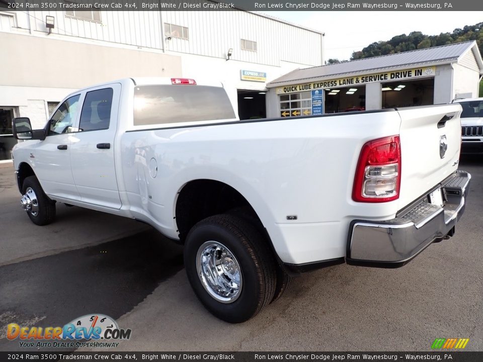 2024 Ram 3500 Tradesman Crew Cab 4x4 Bright White / Diesel Gray/Black Photo #3