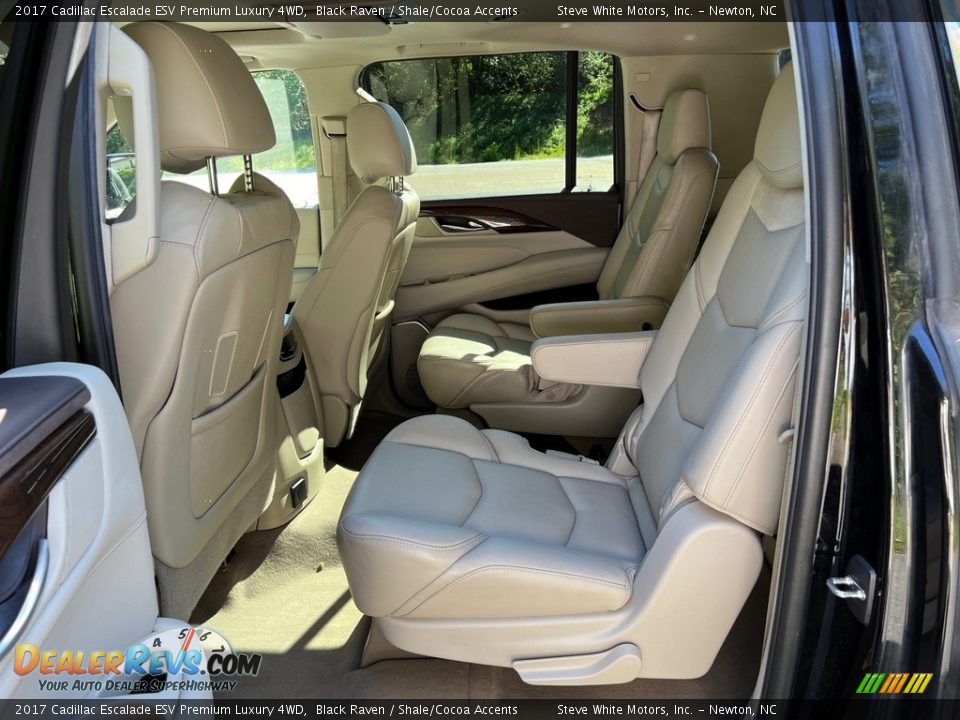 Rear Seat of 2017 Cadillac Escalade ESV Premium Luxury 4WD Photo #18