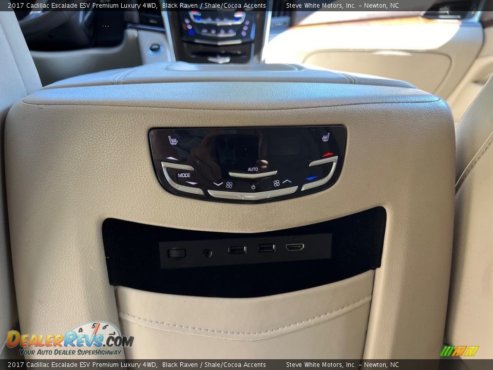 Controls of 2017 Cadillac Escalade ESV Premium Luxury 4WD Photo #19