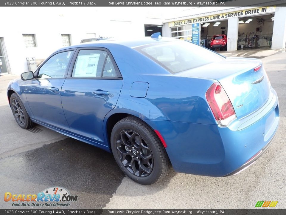 2023 Chrysler 300 Touring L AWD Frostbite / Black Photo #3