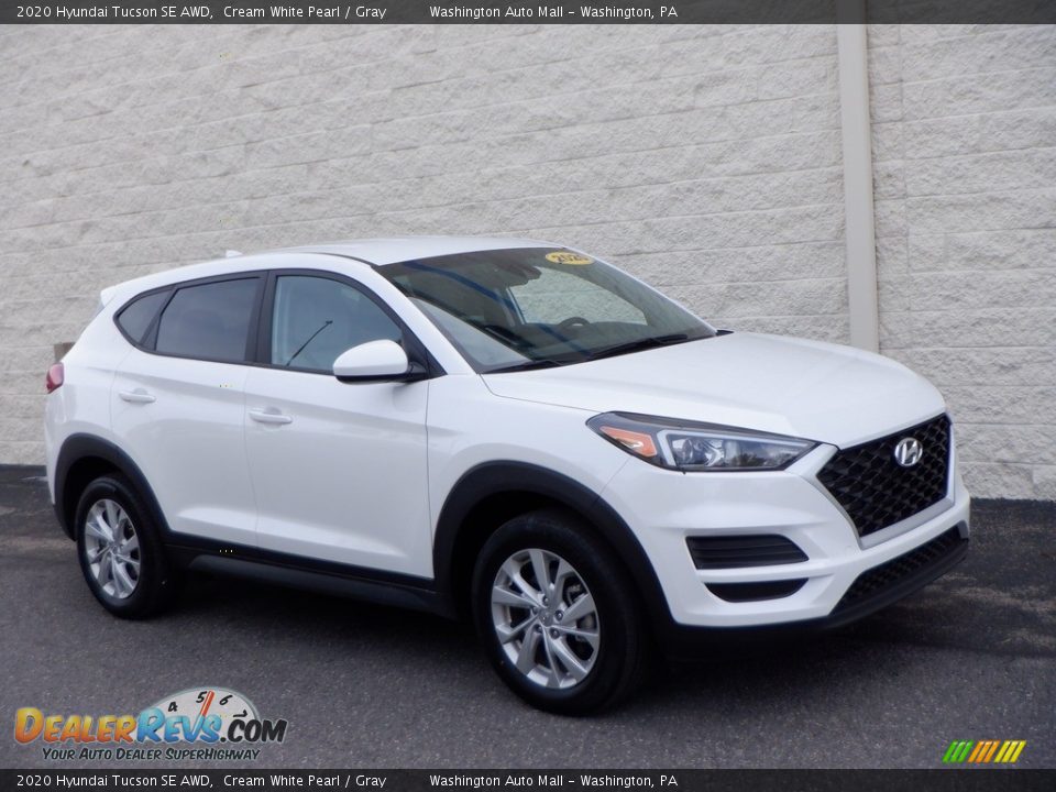 Front 3/4 View of 2020 Hyundai Tucson SE AWD Photo #1