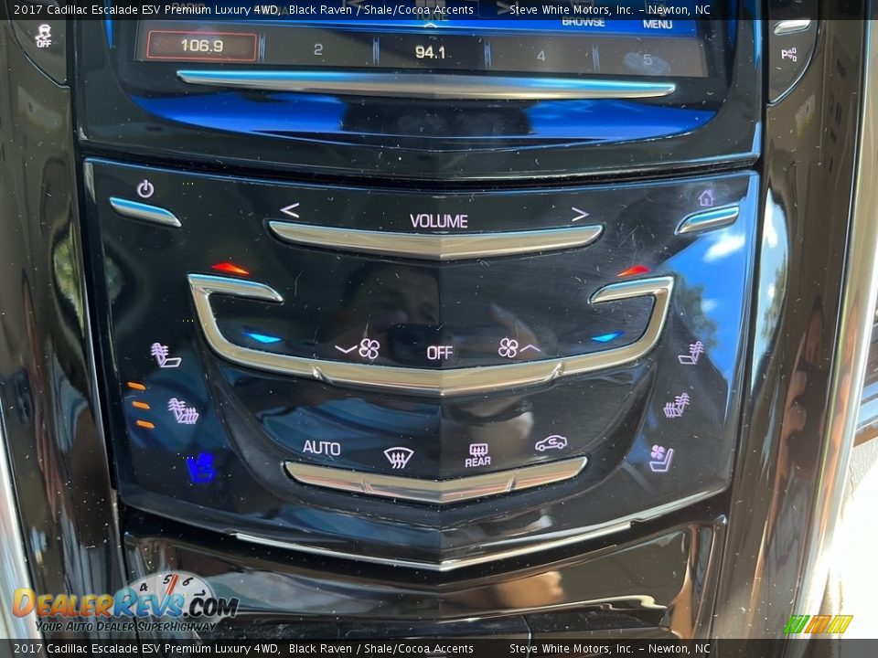 Controls of 2017 Cadillac Escalade ESV Premium Luxury 4WD Photo #33