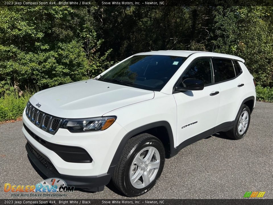 2023 Jeep Compass Sport 4x4 Bright White / Black Photo #2