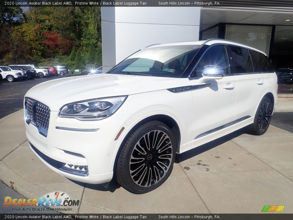Front 3/4 View of 2020 Lincoln Aviator Black Label AWD Photo #1