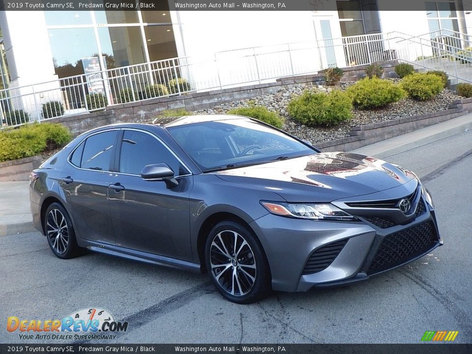 2019 Toyota Camry SE Predawn Gray Mica / Black Photo #1