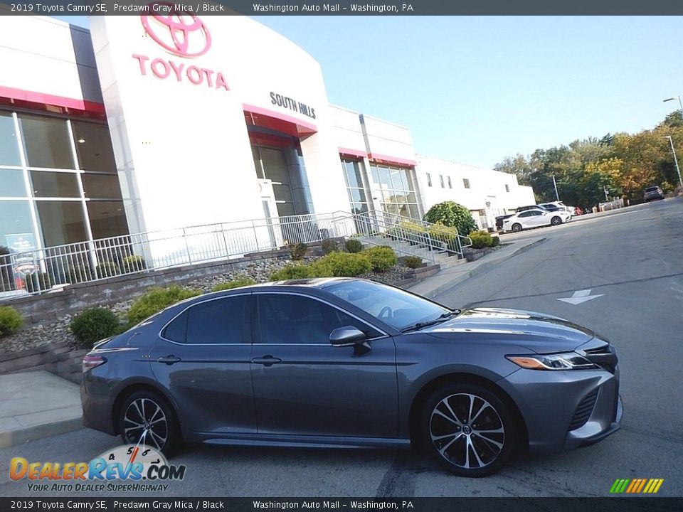 2019 Toyota Camry SE Predawn Gray Mica / Black Photo #2