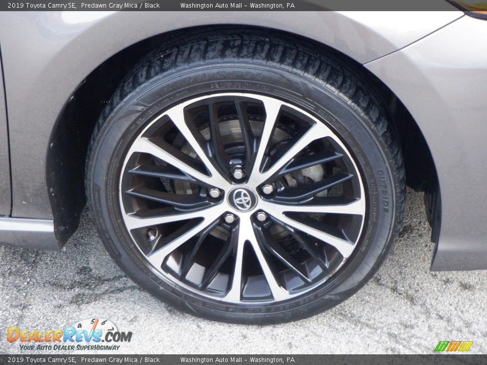 2019 Toyota Camry SE Wheel Photo #4