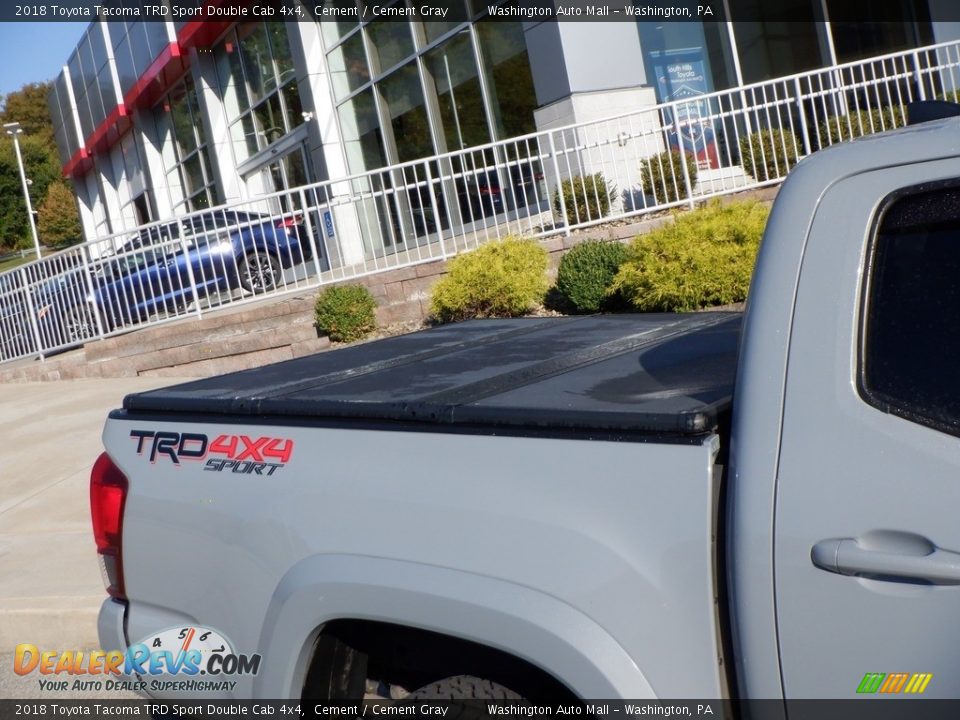 2018 Toyota Tacoma TRD Sport Double Cab 4x4 Cement / Cement Gray Photo #3