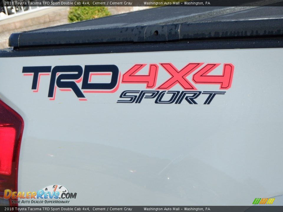 2018 Toyota Tacoma TRD Sport Double Cab 4x4 Cement / Cement Gray Photo #4