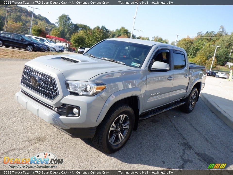 2018 Toyota Tacoma TRD Sport Double Cab 4x4 Cement / Cement Gray Photo #9