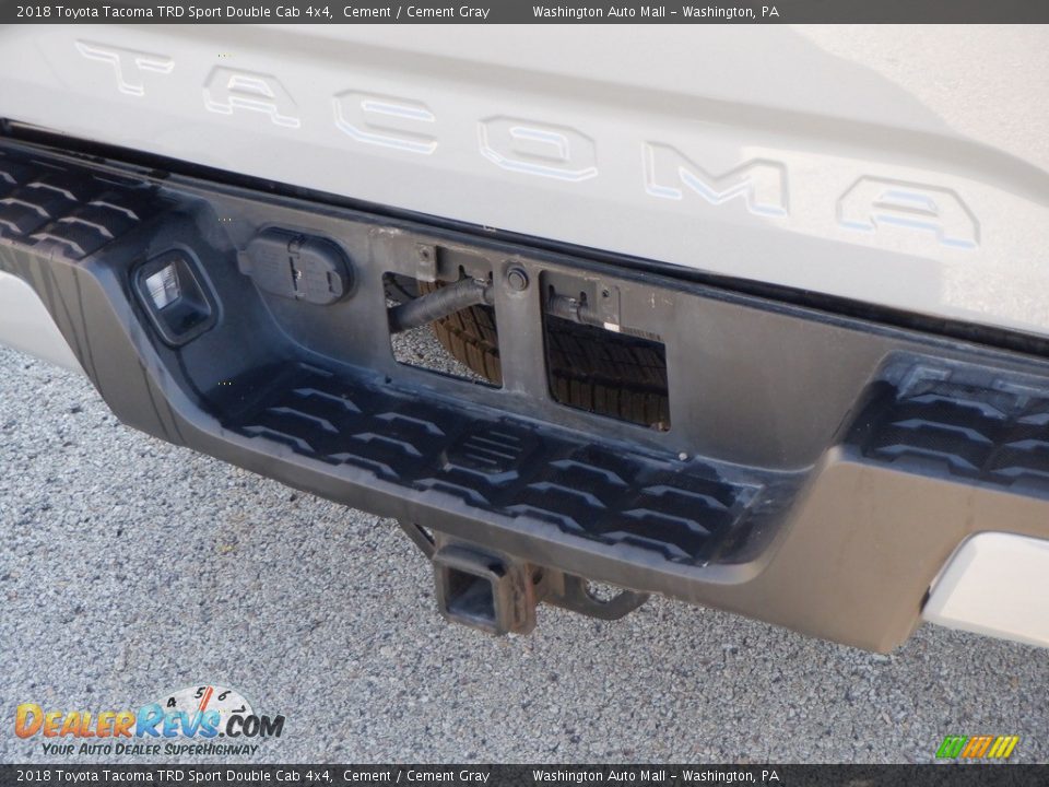 2018 Toyota Tacoma TRD Sport Double Cab 4x4 Cement / Cement Gray Photo #13