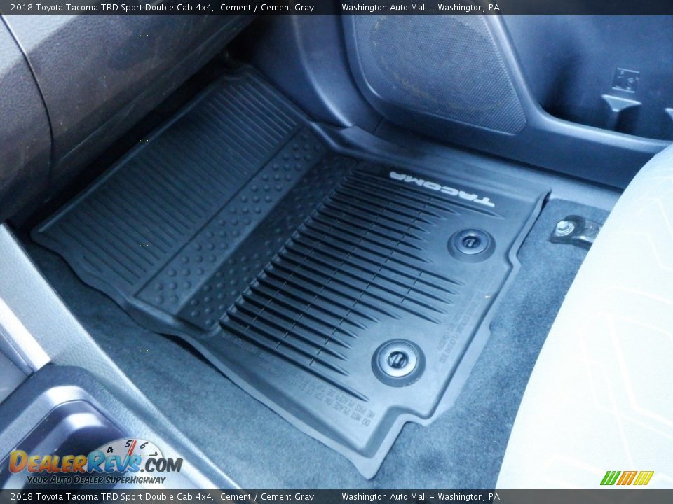 2018 Toyota Tacoma TRD Sport Double Cab 4x4 Cement / Cement Gray Photo #25
