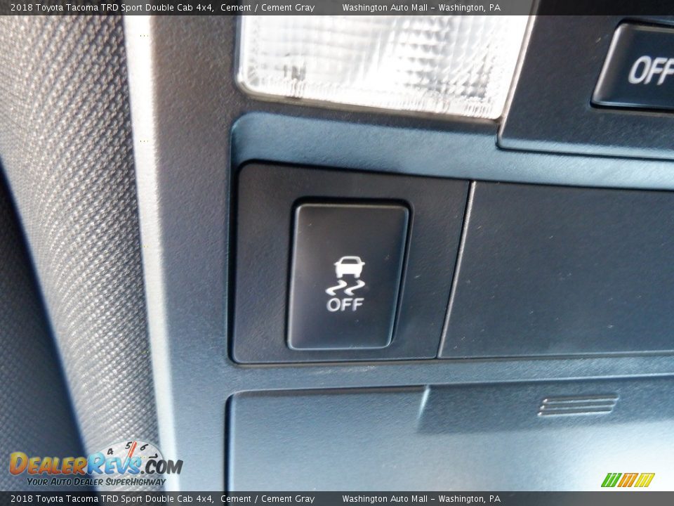 2018 Toyota Tacoma TRD Sport Double Cab 4x4 Cement / Cement Gray Photo #32