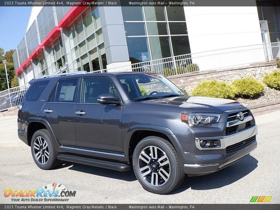 Front 3/4 View of 2023 Toyota 4Runner Limited 4x4 Photo #1