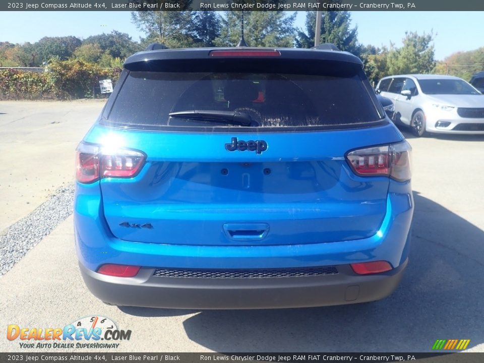 2023 Jeep Compass Altitude 4x4 Laser Blue Pearl / Black Photo #4