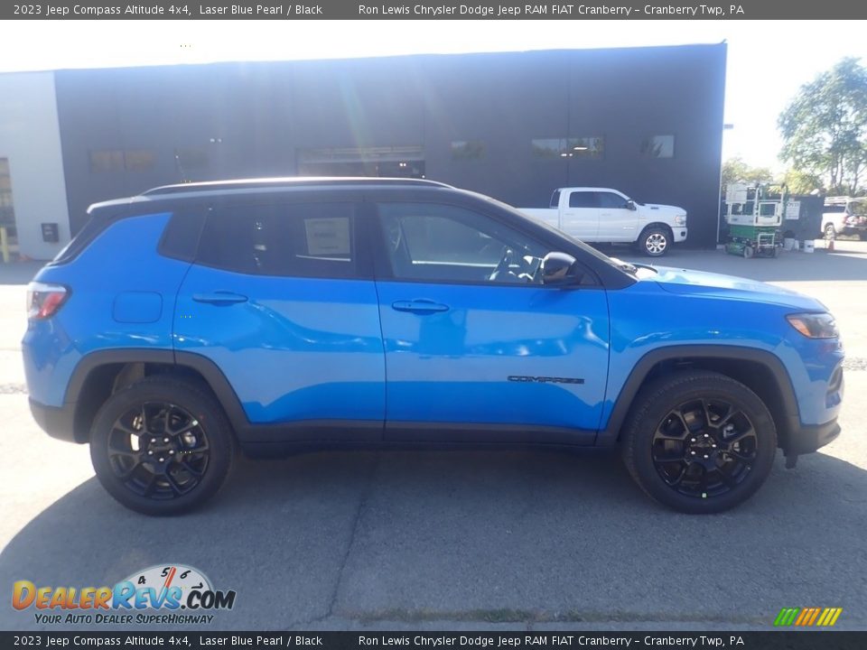 2023 Jeep Compass Altitude 4x4 Laser Blue Pearl / Black Photo #7