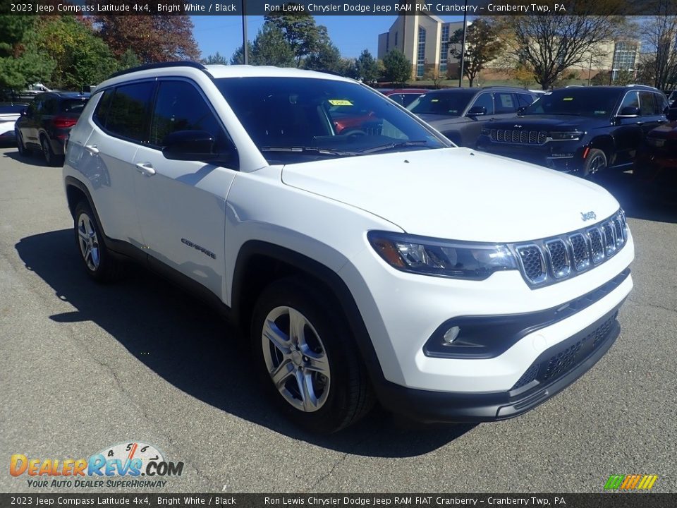 2023 Jeep Compass Latitude 4x4 Bright White / Black Photo #8