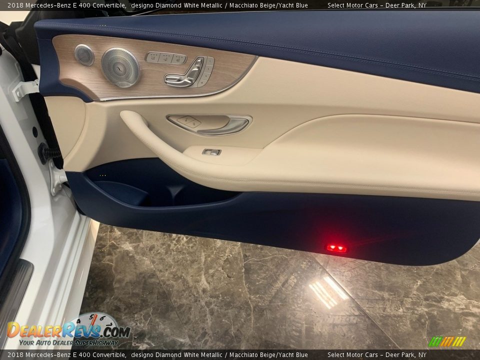 Door Panel of 2018 Mercedes-Benz E 400 Convertible Photo #16