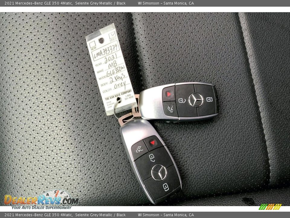 Keys of 2021 Mercedes-Benz GLE 350 4Matic Photo #11