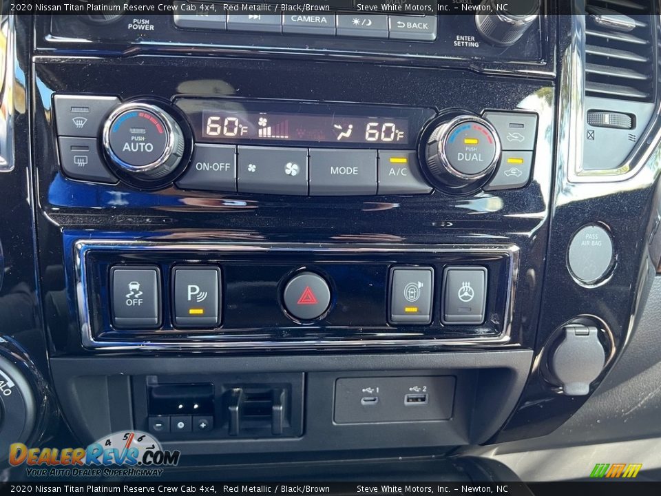 Controls of 2020 Nissan Titan Platinum Reserve Crew Cab 4x4 Photo #27