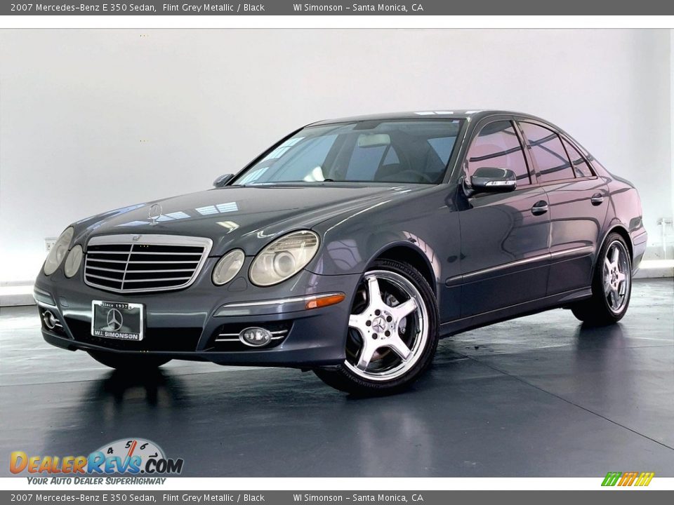 Front 3/4 View of 2007 Mercedes-Benz E 350 Sedan Photo #12