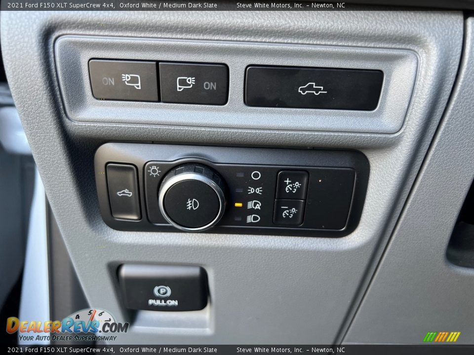 Controls of 2021 Ford F150 XLT SuperCrew 4x4 Photo #20