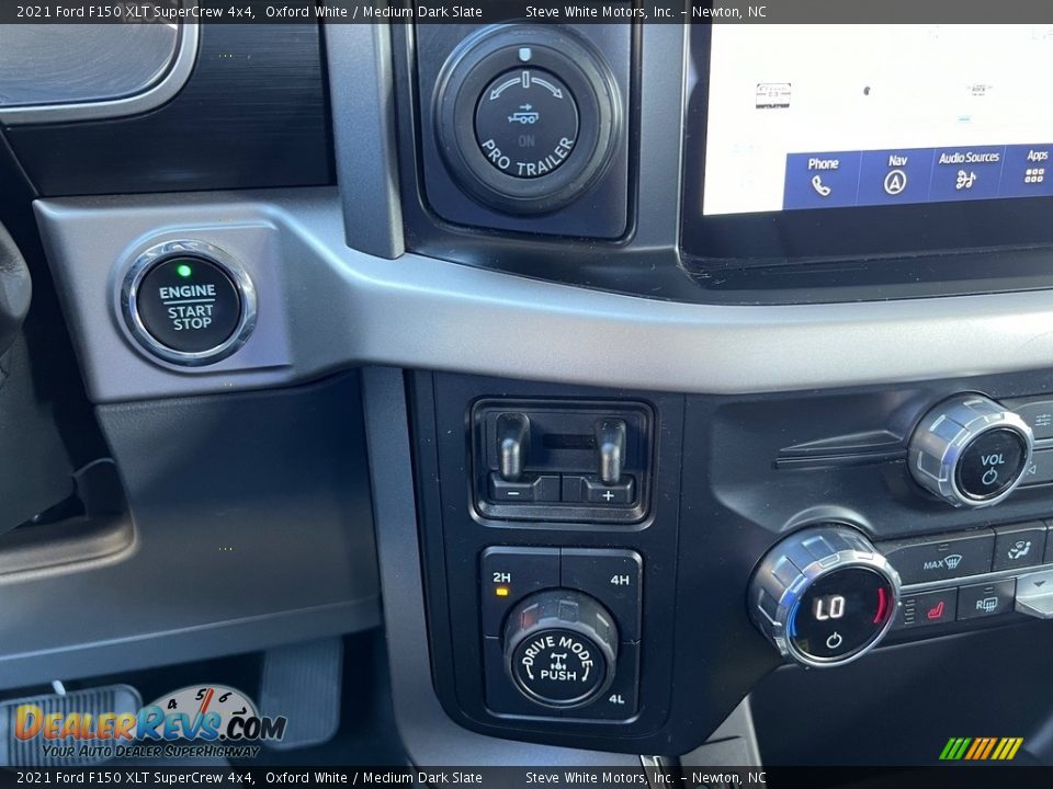 Controls of 2021 Ford F150 XLT SuperCrew 4x4 Photo #23