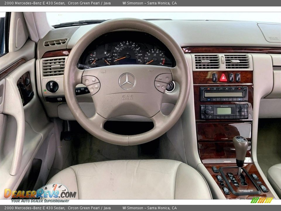 Dashboard of 2000 Mercedes-Benz E 430 Sedan Photo #4