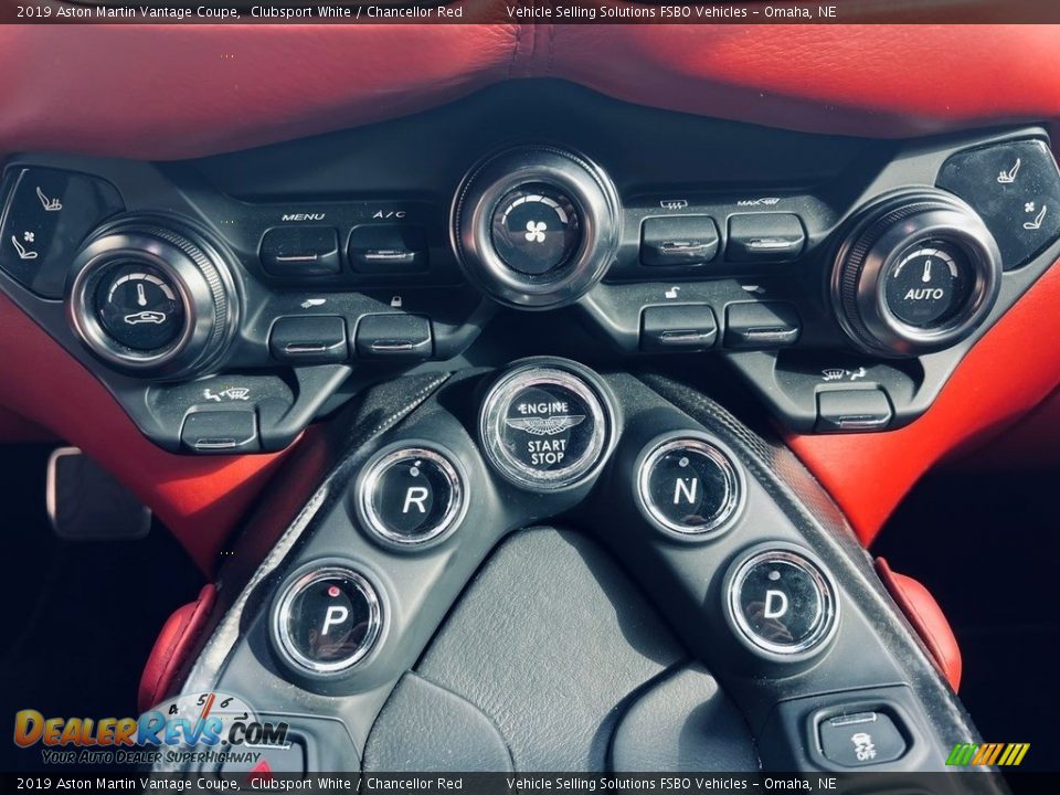 2019 Aston Martin Vantage Coupe Shifter Photo #10