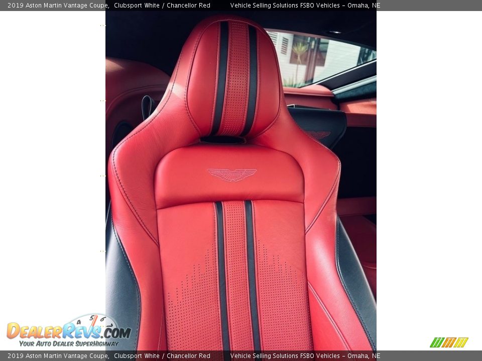 Front Seat of 2019 Aston Martin Vantage Coupe Photo #15