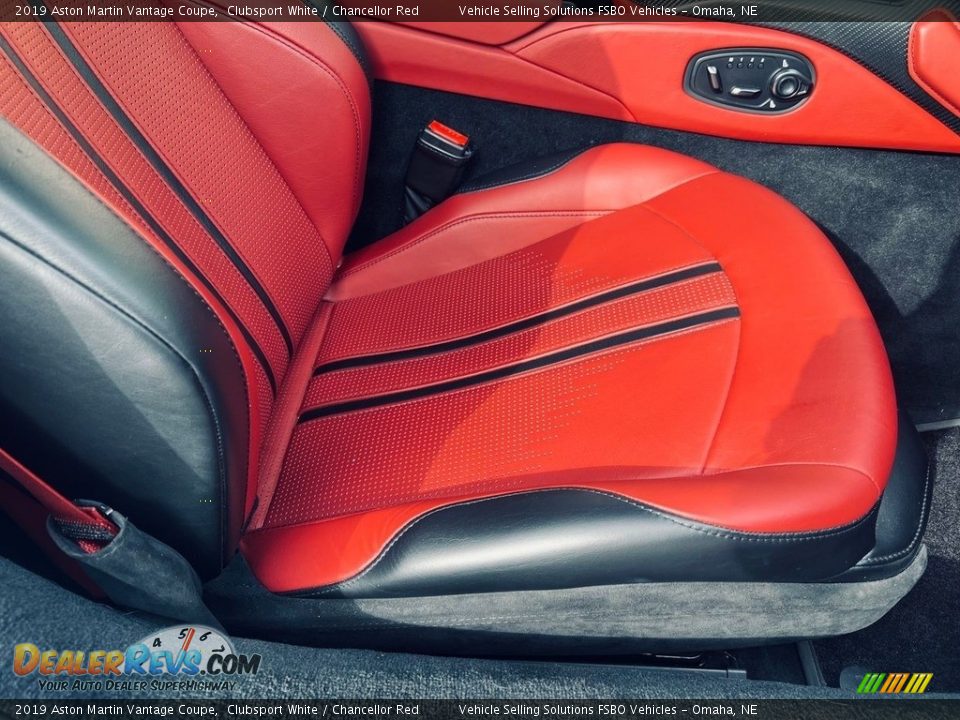 Front Seat of 2019 Aston Martin Vantage Coupe Photo #16