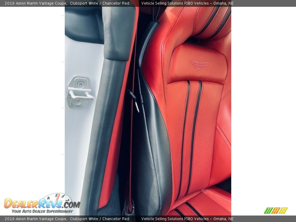 Front Seat of 2019 Aston Martin Vantage Coupe Photo #17