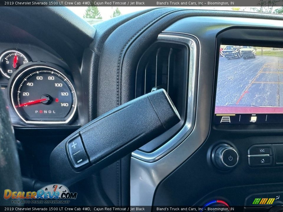 2019 Chevrolet Silverado 1500 LT Crew Cab 4WD Cajun Red Tintcoat / Jet Black Photo #22