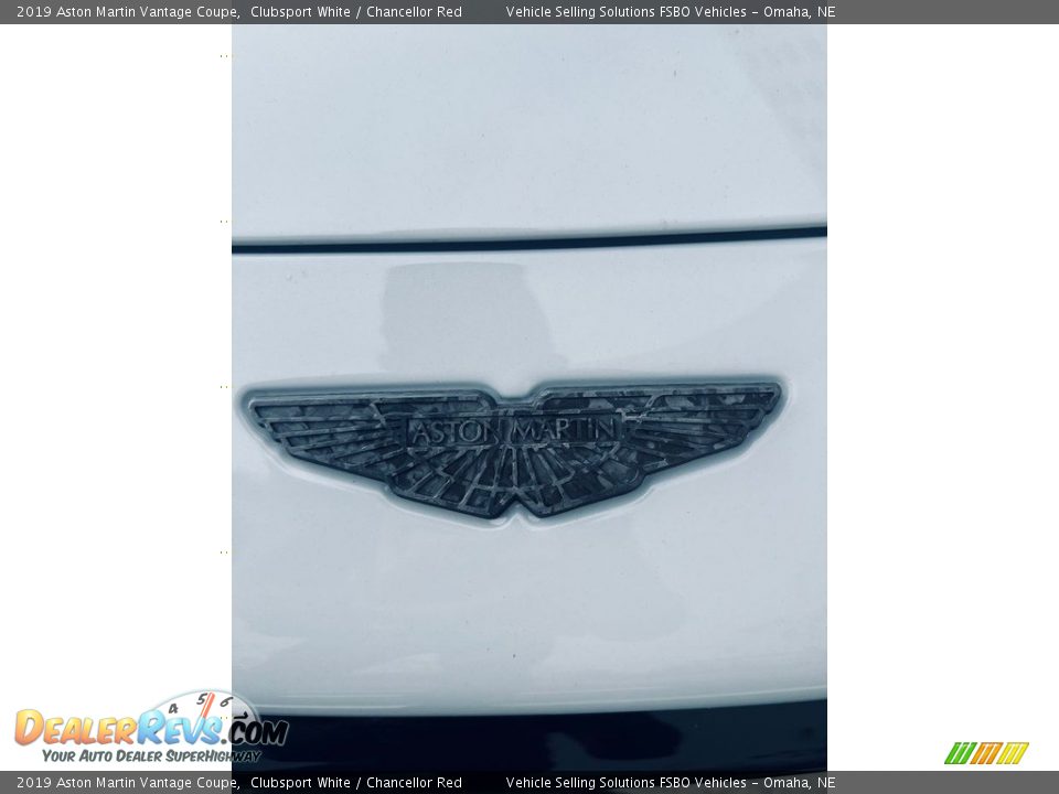 2019 Aston Martin Vantage Coupe Logo Photo #25