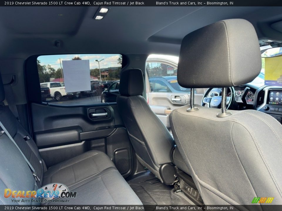 2019 Chevrolet Silverado 1500 LT Crew Cab 4WD Cajun Red Tintcoat / Jet Black Photo #32