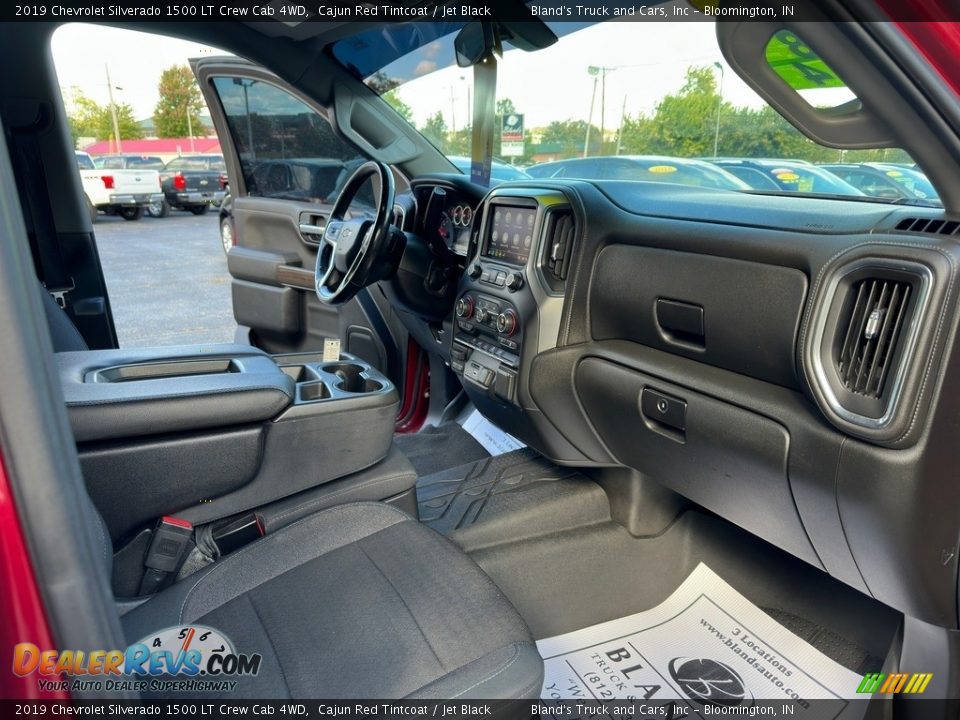 2019 Chevrolet Silverado 1500 LT Crew Cab 4WD Cajun Red Tintcoat / Jet Black Photo #34