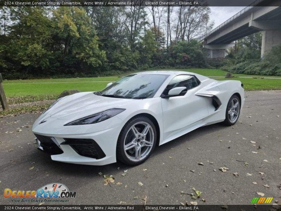 Front 3/4 View of 2024 Chevrolet Corvette Stingray Convertible Photo #8