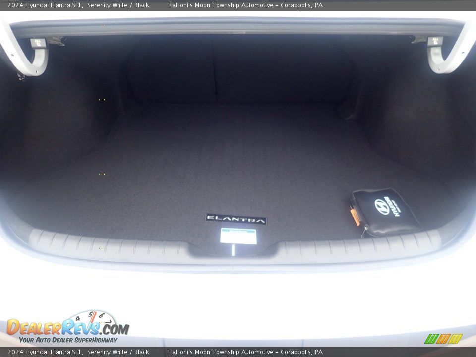 2024 Hyundai Elantra SEL Serenity White / Black Photo #4